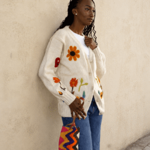 Petunia Cardigan Floral Bordado